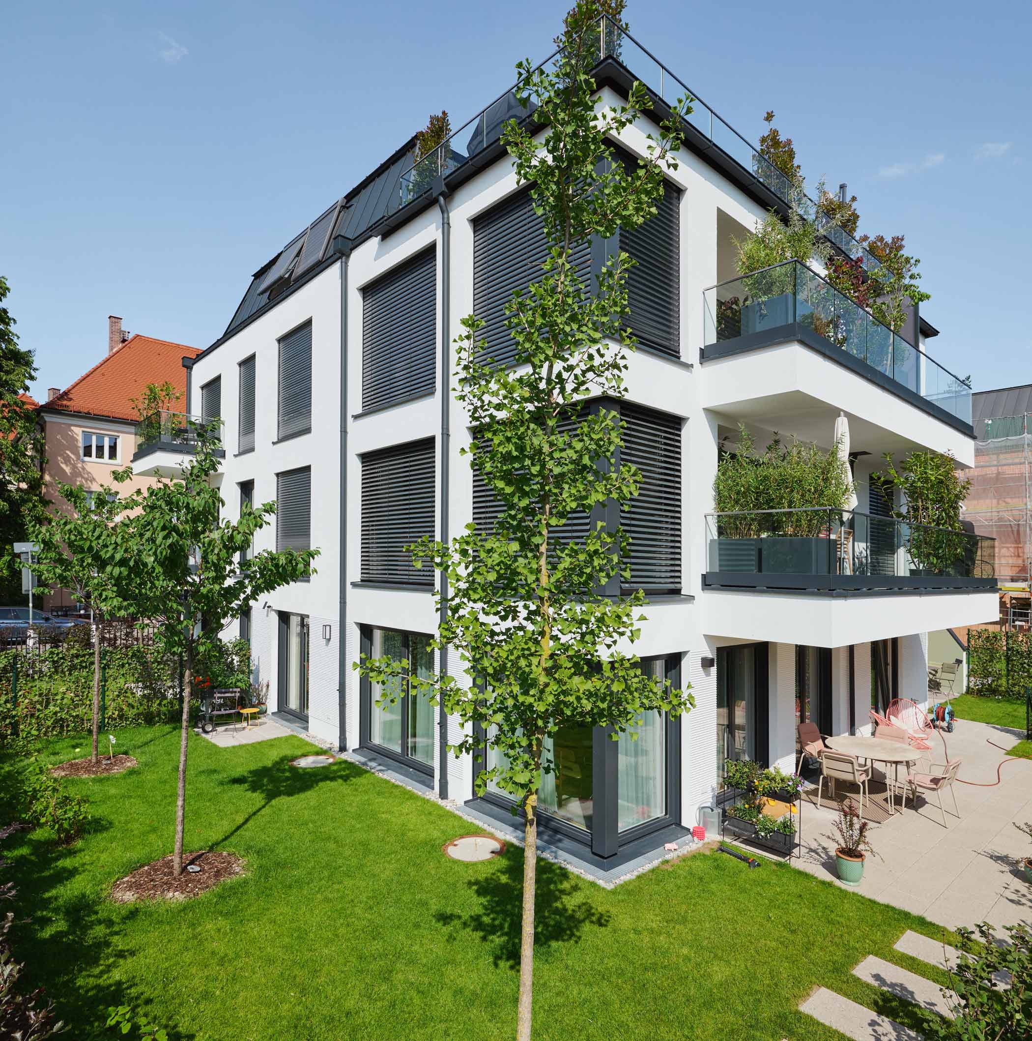 LAUTERBACH+PARTNER_Gundelindenstrasse_Fertigstellung__vonVorne