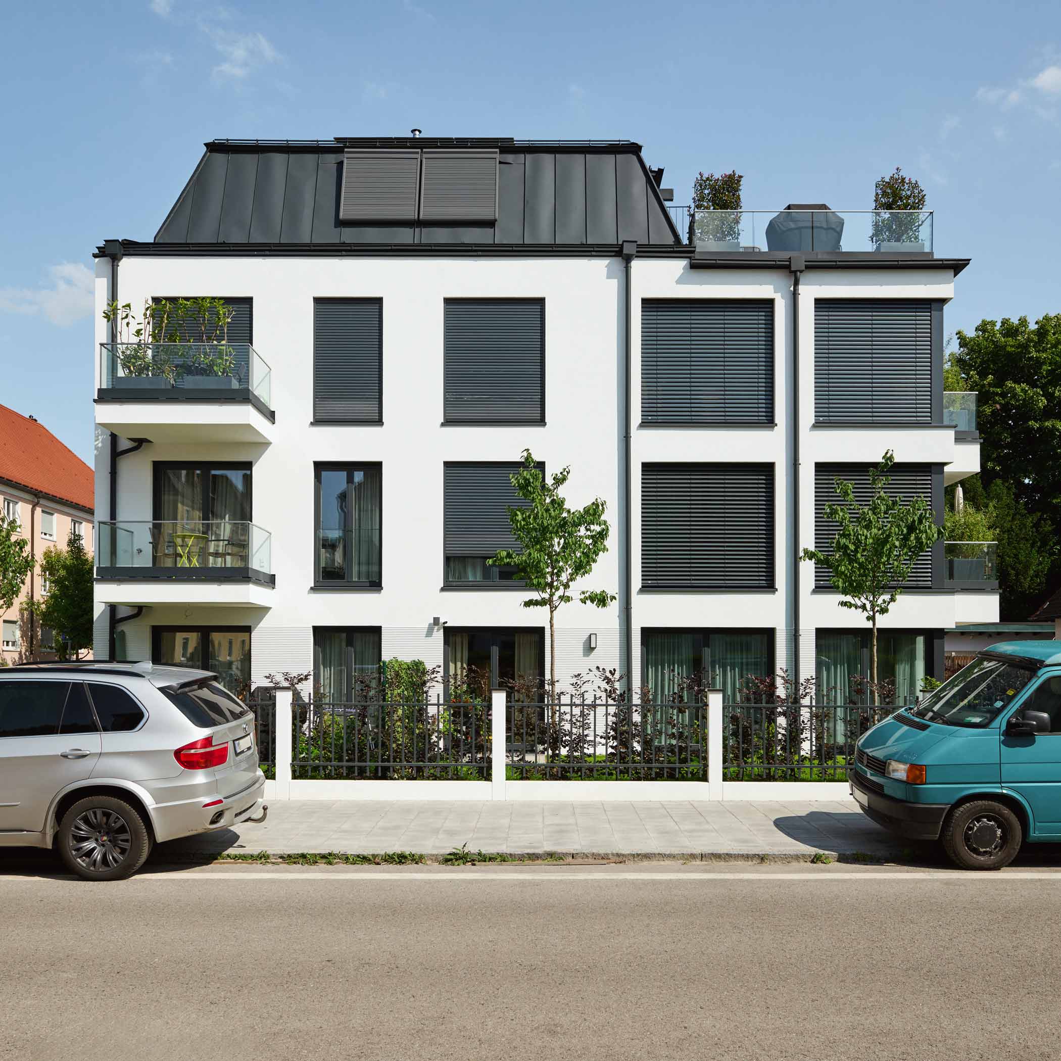 LAUTERBACH+PARTNER_Gundelindenstrasse_Fertigstellung__vonVorne